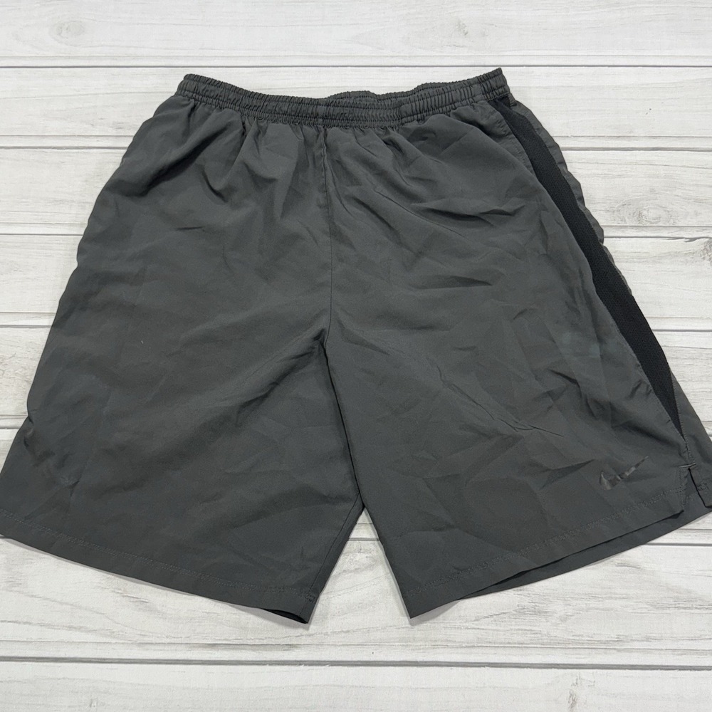 Nike Shorts Mens Medium Gray Black Challenger 8” Lined Running 644248-060